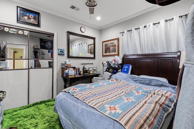 bedroom with ornamental molding, recessed lighting, ceiling fan, and visible vents