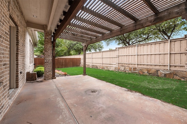 view of patio with a pergola and a fenced backyard