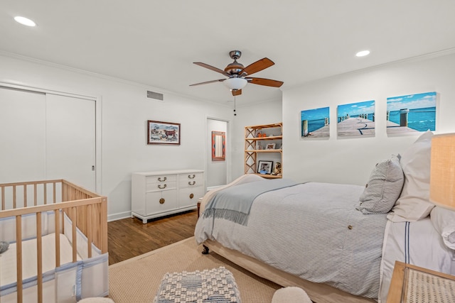 3200 Spanish Oak Dr, Fort Worth, TX 76109 - bedroom featuring a ceiling fan, a closet, recessed lighting, and wood finished floors