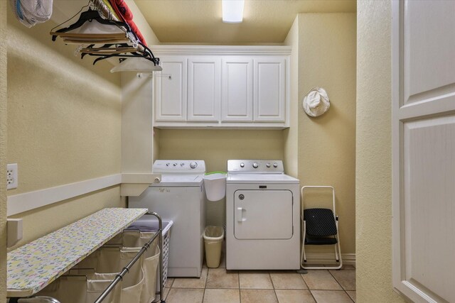 workout area with recessed lighting, baseboards, ceiling fan, and a healthy amount of sunlight