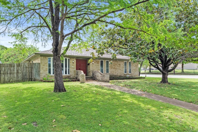 9008 Flicker Ln, Dallas, TX 75238 - ranch-style house featuring brick siding
