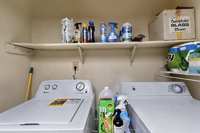1907 Rambling Ridge Ln, Carrollton, TX 75007 - washroom featuring laundry area and washing machine and dryer