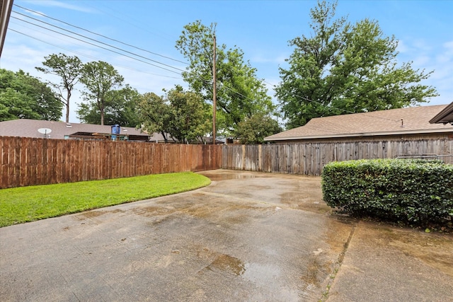 1717 Anderson St, Irving, TX 75062 - view of patio / terrace