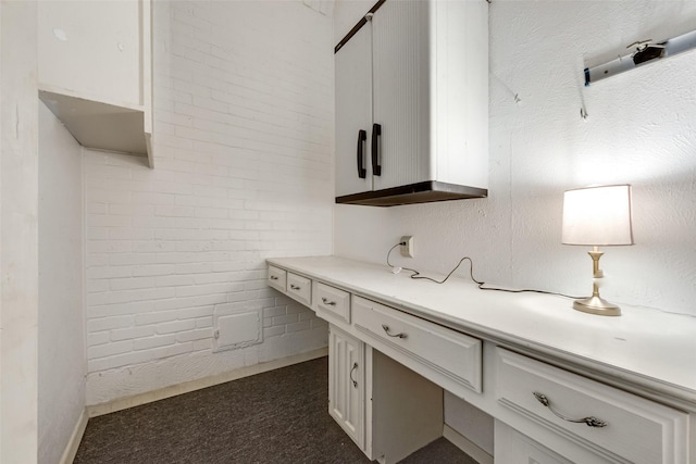 913 Vince Ln, Desoto, TX 75115 - interior space featuring baseboards and vanity