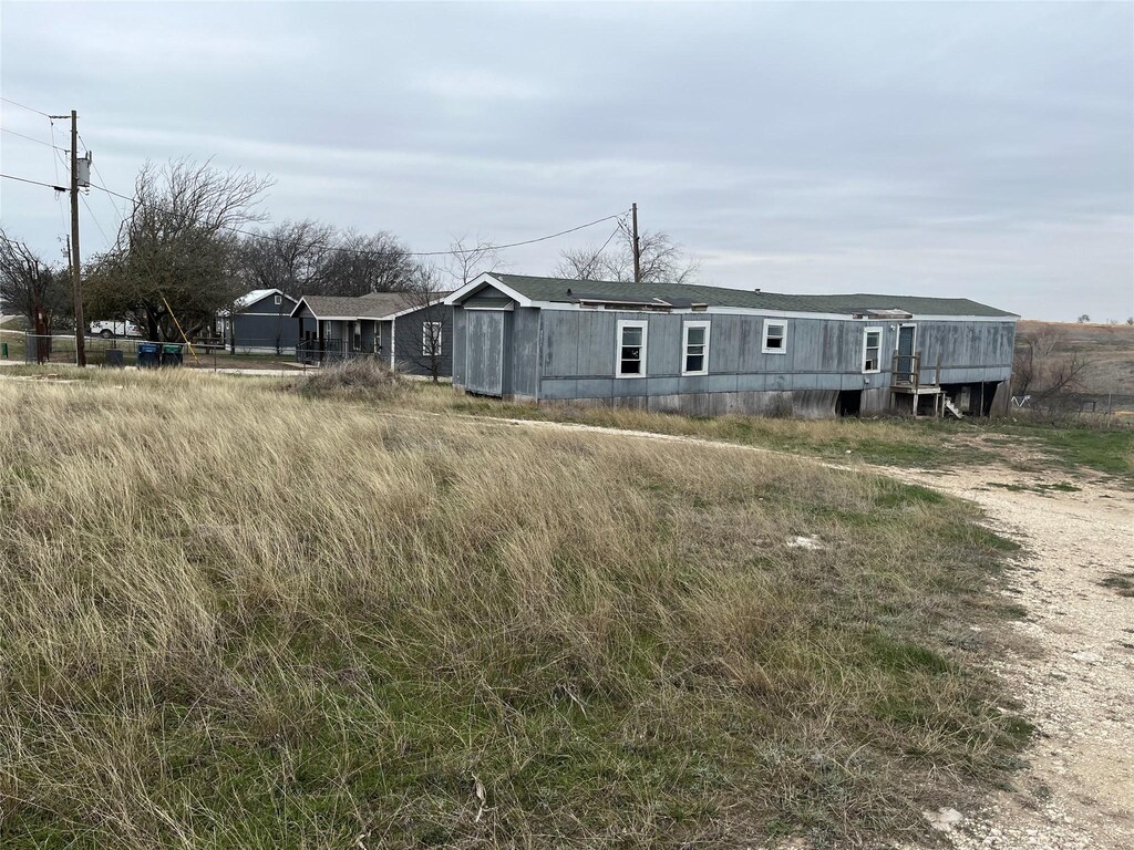 8831 Cartwright Dr, Cresson, TX 76035