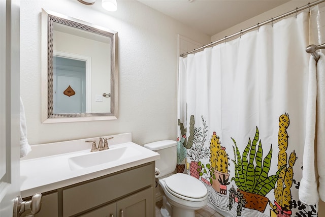 13845 Marys Ridge Rd, Fort Worth, TX 76008 - bathroom featuring toilet, curtained shower, and vanity