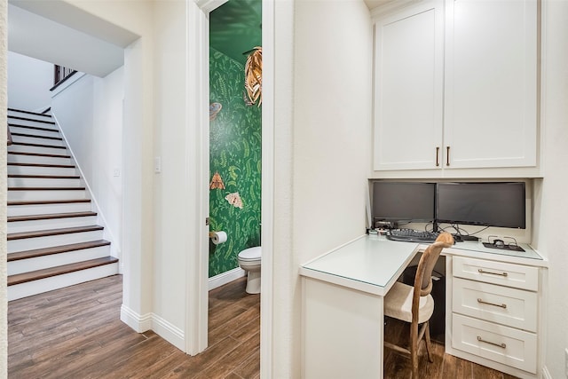 13845 Marys Ridge Rd, Fort Worth, TX 76008 - home office featuring baseboards, built in desk, and wood finished floors