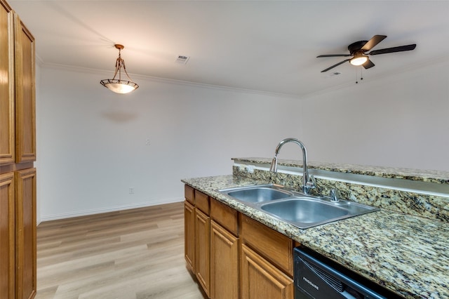 2372 Homewood Ln, Grand Prairie, TX 75050 - kitchen featuring a sink, dishwasher, a ceiling fan, crown molding, and light wood-type flooring