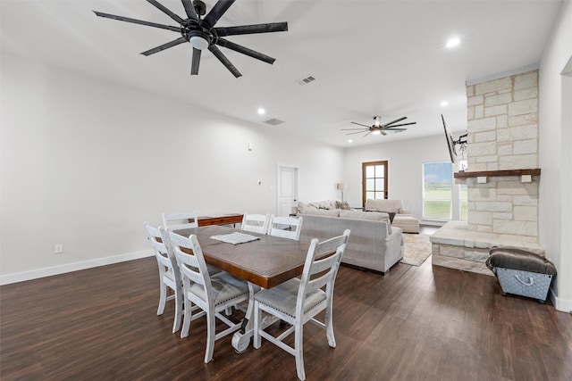 dining area featuring a ceiling fan, baseboards, recessed lighting, visible vents, and dark wood-style floors