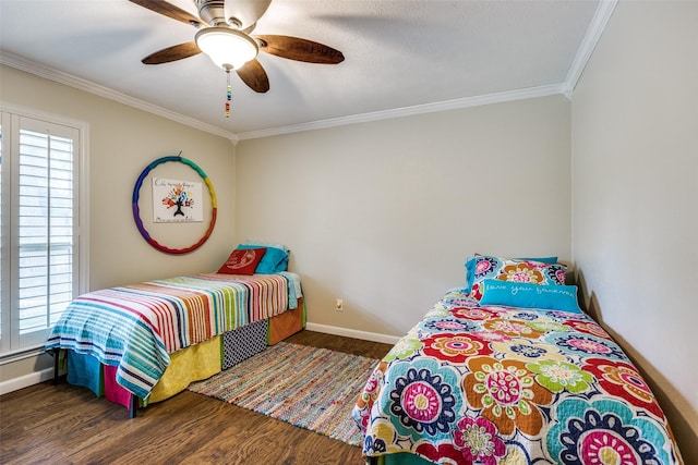 1621 Lake Hill Ln, Plano, TX 75023 - bedroom featuring wood finished floors, ornamental molding, baseboards, and a ceiling fan