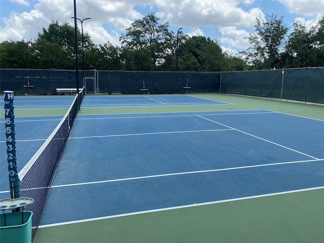 1621 Lake Hill Ln, Plano, TX 75023 - view of tennis court with community basketball court