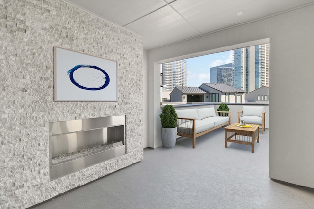 sitting room featuring a city view