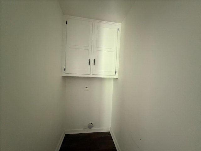 290 Dickard St, Hawkins, TX 75765 - laundry area with baseboards and cabinet space