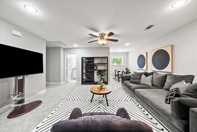 729 Rockwood St, Dallas, TX 75203 - carpeted living area featuring ceiling fan, recessed lighting, and baseboards