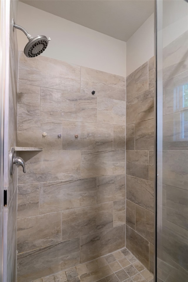 399 Wild Hill Oak Dr, Springtown, TX 76082 - full bathroom with tiled shower