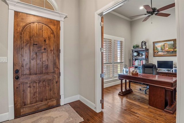 foyer entrance with crown molding, a ceiling fan, baseboards, recessed lighting, and wood finished floors
