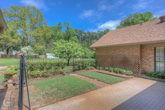 5030 Old Mooringsport Rd, Shreveport, LA 71107 - view of yard with a patio and fence