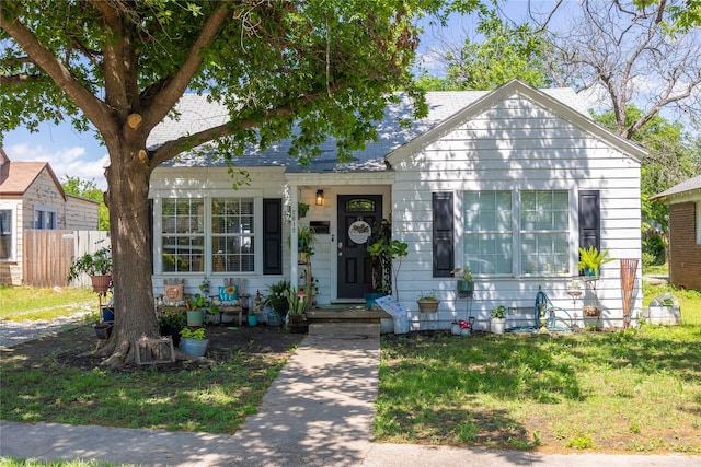2612 1st St, Brownwood, TX 76801 - bungalow with fence