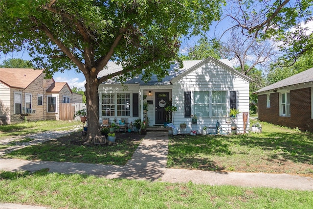 2612 1st St, Brownwood, TX 76801 - view of front of home featuring a front lawn