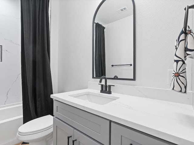full bathroom featuring visible vents, shower / bath combination with curtain, toilet, and vanity
