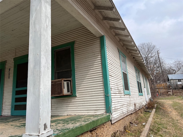 view of home's exterior