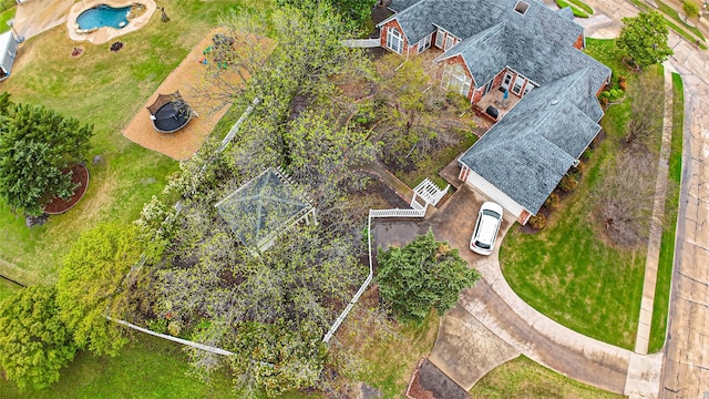 1204 Lakeridge Dr, Ennis, TX 75119 - birds eye view of property
