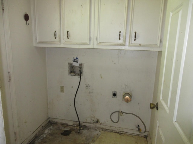 4231 Scenic Dr, Shreveport, LA 71119 - clothes washing area featuring hookup for an electric dryer, hookup for a washing machine, cabinet space, and hookup for a gas dryer