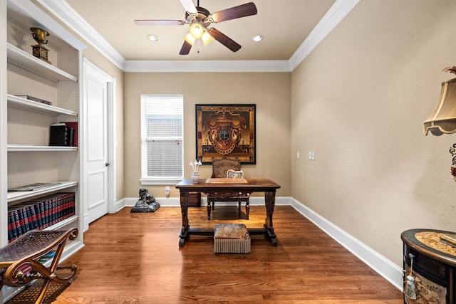 office area with crown molding, a ceiling fan, wood finished floors, baseboards, and recessed lighting