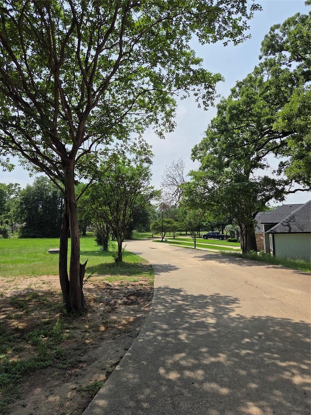 112 Saint Francis Ln, Mabank, TX 75156
