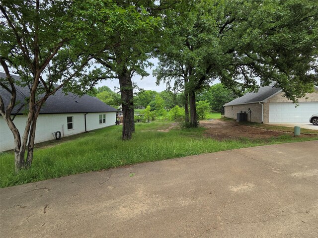 112 Saint Francis Ln, Mabank, TX 75156
