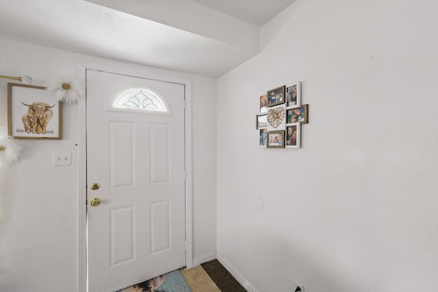 2805 Hale Ave, Fort Worth, TX 76106 - foyer featuring baseboards