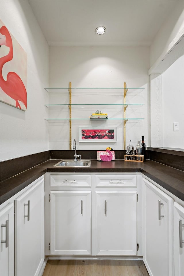 1308 Chesterton Dr, Richardson, TX 75080 - indoor wet bar with recessed lighting and light wood-type flooring