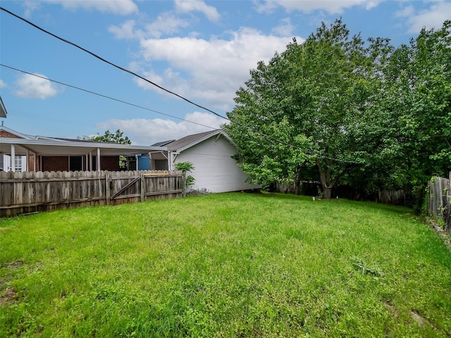 1227 W Walker St, Denison, TX 75020 - view of yard with a fenced backyard