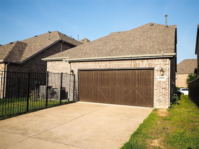 6900 Royal Liverpool Dr, Mckinney, TX 75070 - exterior space with fence and driveway