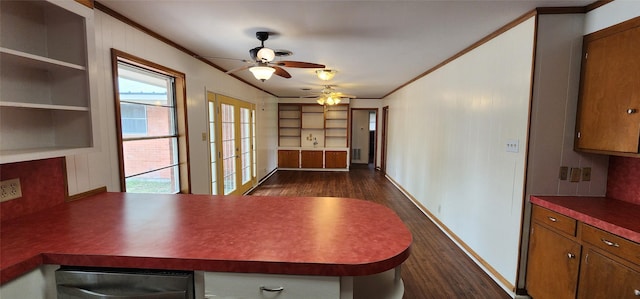 dining area with ceiling fan, ornamental molding, dark wood finished floors, and built in shelves