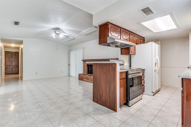 kitchen with visible vents, under cabinet range hood, ceiling fan, and electric stove