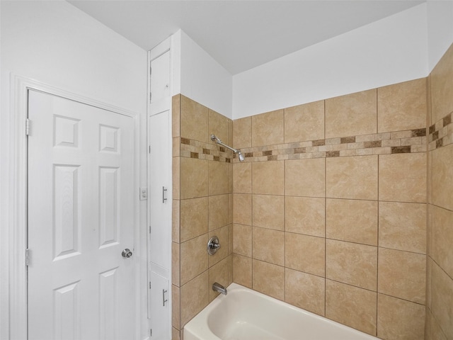 full bathroom with tub / shower combination