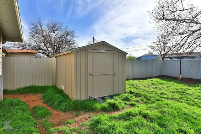 934 Burger St, Abilene, TX 79603 - view of shed featuring a fenced backyard