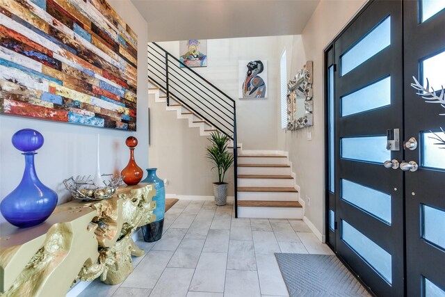 11955 Hoblitzelle Dr, Dallas, TX 75243 - living area featuring light wood-style floors, plenty of natural light, a ceiling fan, and recessed lighting