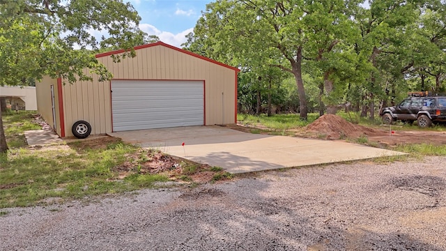 view of detached garage