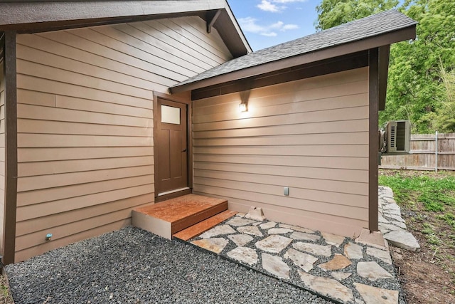 217 N Hawkins St, Waxahachie, TX 75165 - exterior space with fence