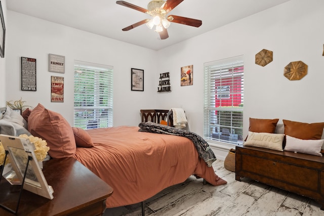 bedroom with ceiling fan