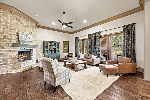 1237 Wales Dr, Mclendon Chisholm, TX 75032 - living area featuring ornamental molding, a ceiling fan, a large fireplace, and recessed lighting