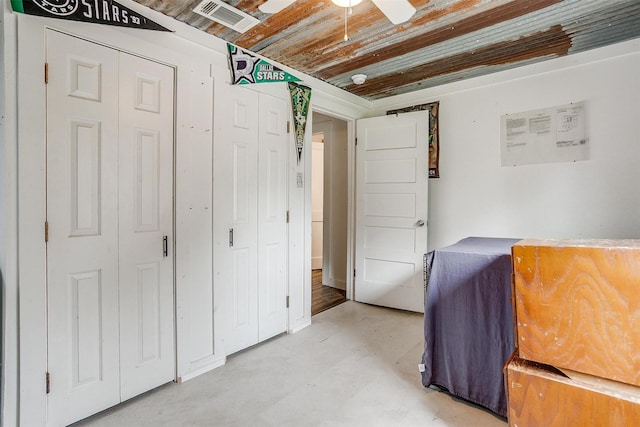 bedroom with visible vents and a closet