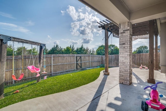 view of patio featuring a fenced backyard