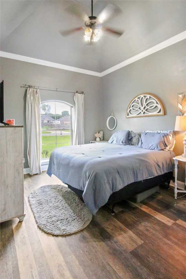 363 Leigh Ln, Stonewall, LA 71078 - bedroom featuring wood finished floors, ornamental molding, a ceiling fan, and lofted ceiling