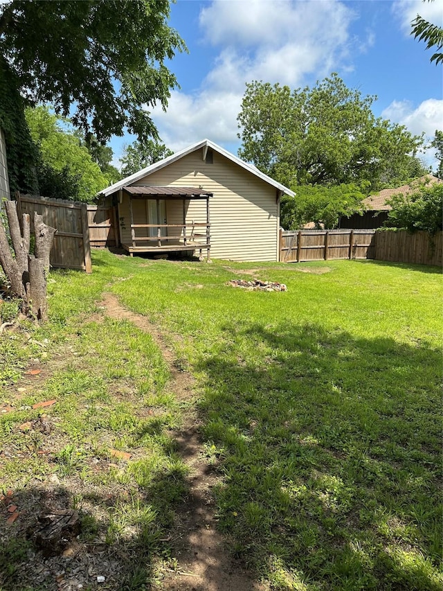 630 W College St, Stephenville, TX 76401 - view of yard featuring a wooden deck