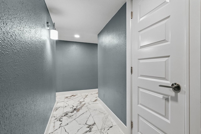 4006 Mayflower Dr, Garland, TX 75043 - detailed view of a textured wall, baseboards, and recessed lighting