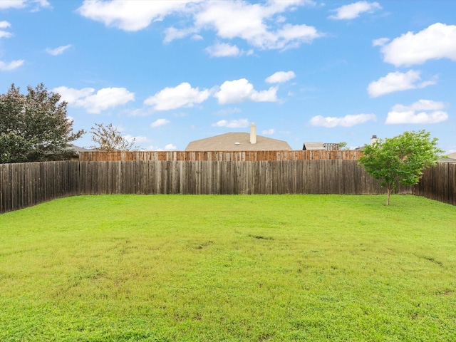 1728 Creek Bend Ln, Little Elm, TX 75068 - view of yard featuring a fenced backyard