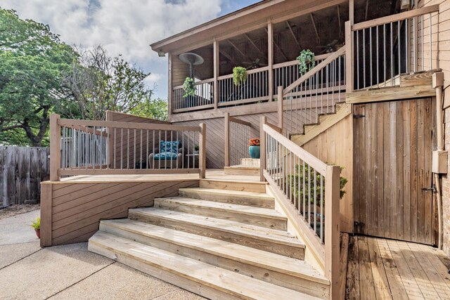 entrance to property featuring a deck
